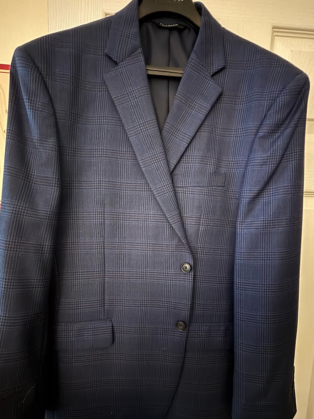 Jos A Bank Men's Navy Plaid Blazer - Classic Business Sport Coat